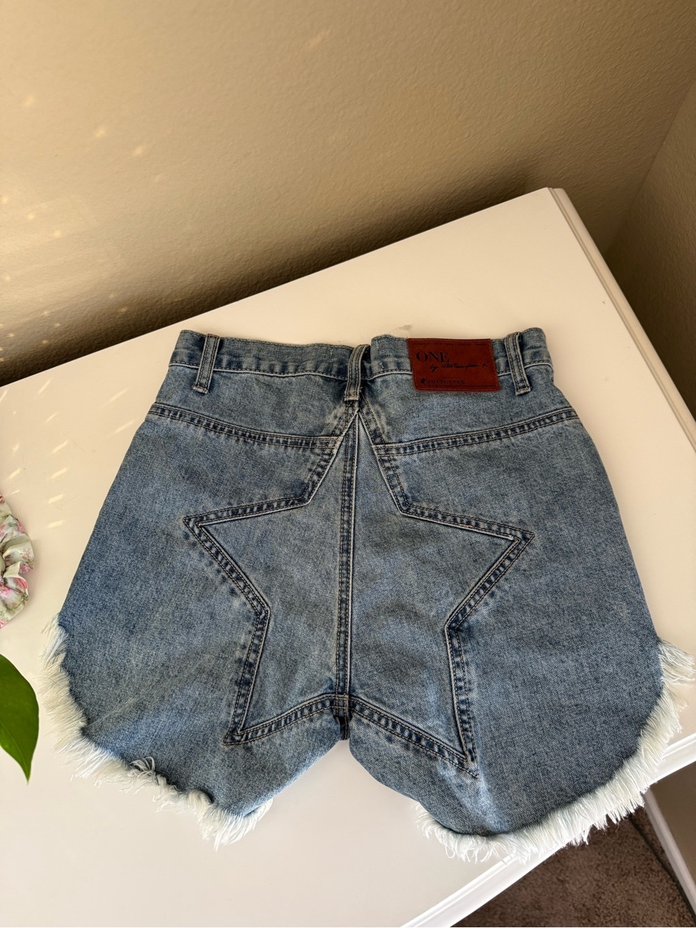 One Teaspoon Juliettes Light Blue Distressed Frayed Denim Shorts